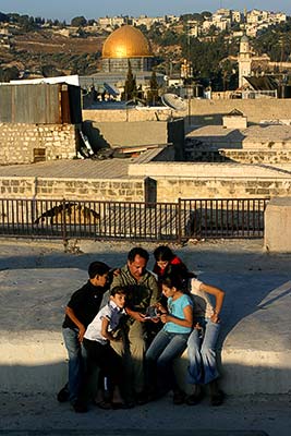 Jason Eskenazi and kids in Jerusalem